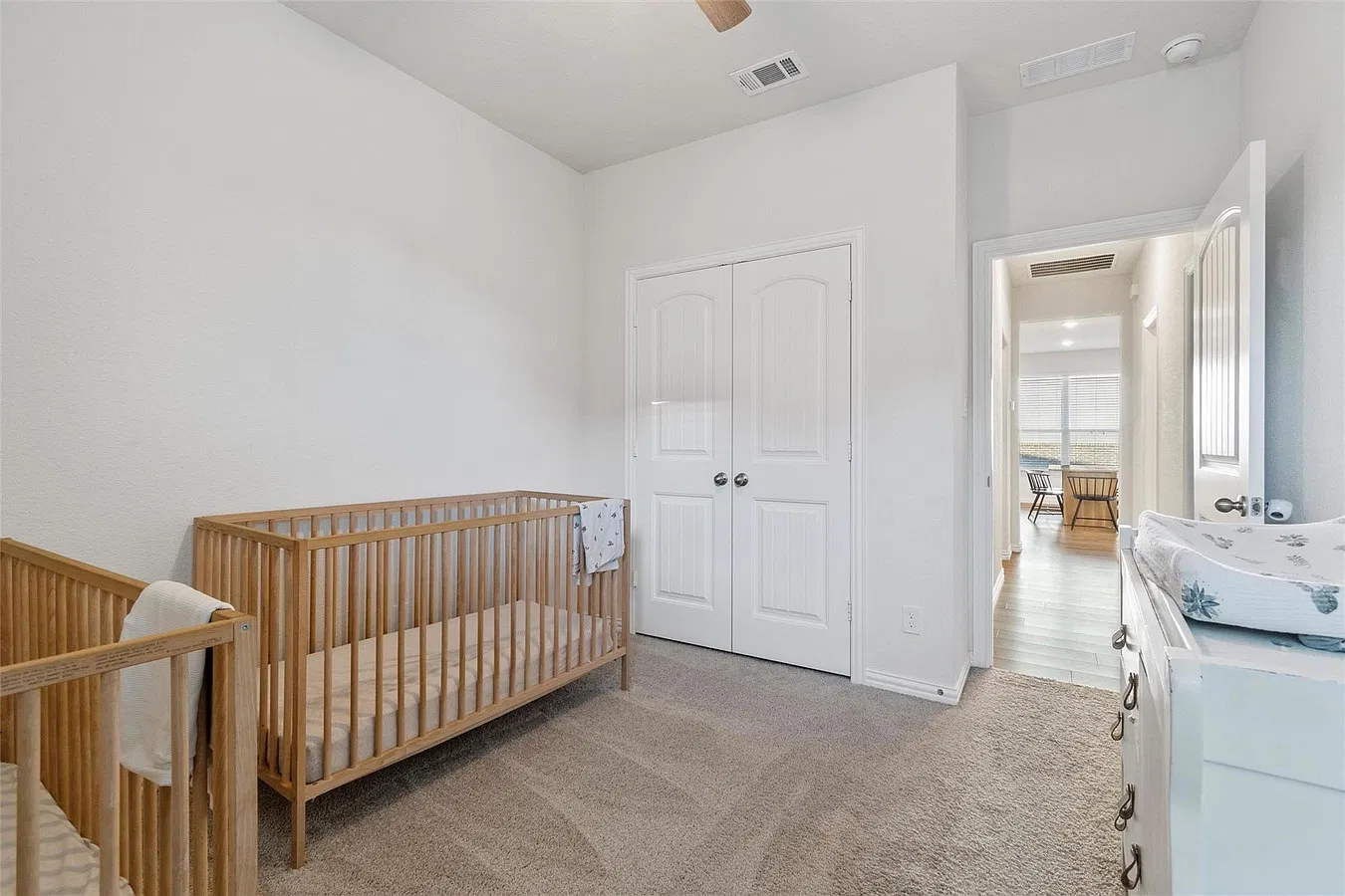 4 bed, 2065 sqft, $2,795 — Photo 2
