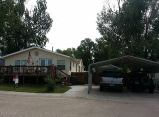 908 Hemlock Ave, Gillette, WY 82716