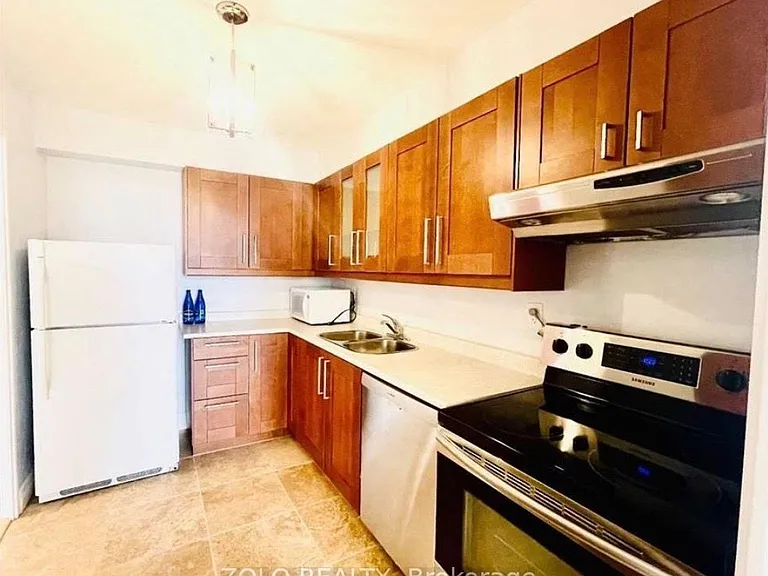 360 Ridelle Ave #1205 — Photo 5