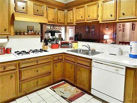 4th image of 15222 Cabots Landing Dr
