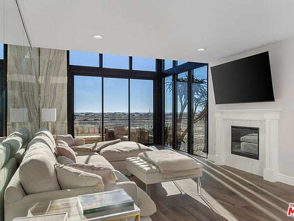 2nd image of 6 Voyage St APT 101