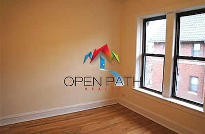 4th image of 2700 N Spaulding Ave #27002EE