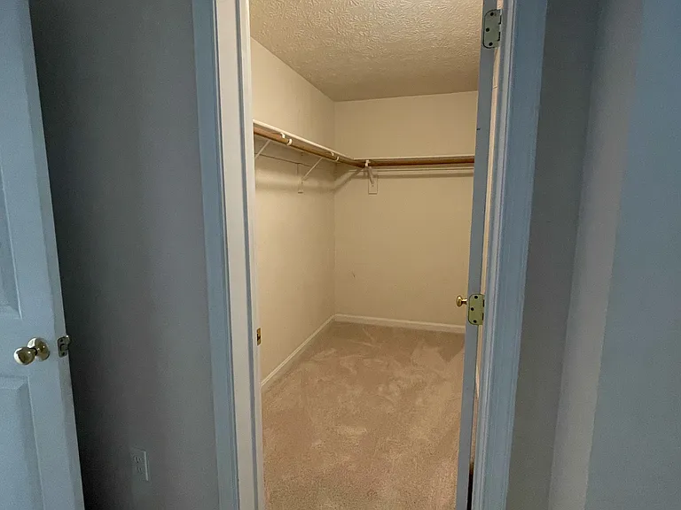 54 Sanctuary Ln — Photo 7