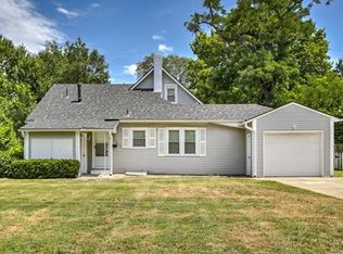 10015 Cambridge Ave, Kansas City, MO 64134