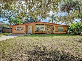 3732 Schwalbe Dr, Sarasota, FL 34235