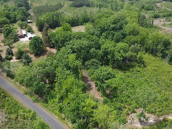 5th image of 140 Kimball Rd