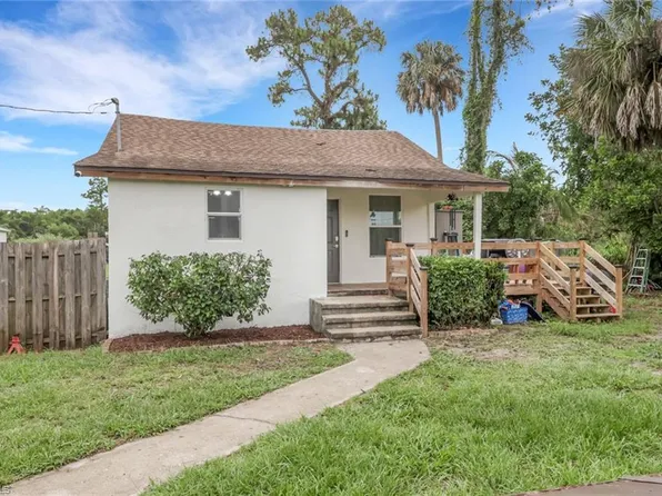 341 Golden Gate BLVD E, NAPLES, FL 34120