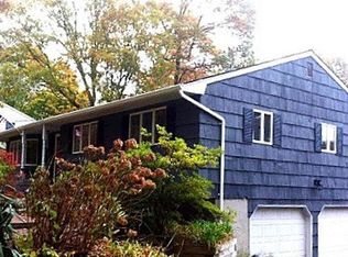 38 Lower Cross, SHOREHAM, NY 11786