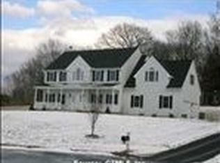 5 Bush Ln, Enfield, CT 06082