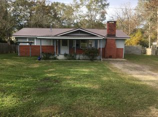 116 Copeland Dr, Sandersville, MS 39477