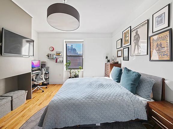 5th image of 310 W 97th St APT 34