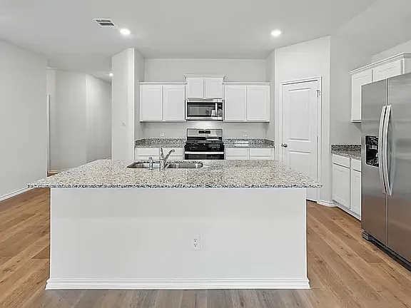 505 Lansdowne Dr — Photo 5