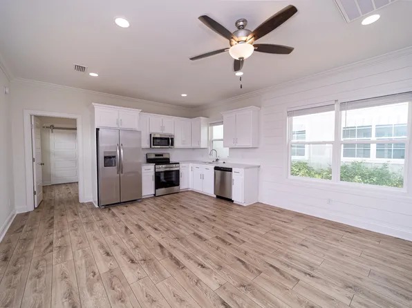 316 Palm St, Saint Simons Island, GA 31522