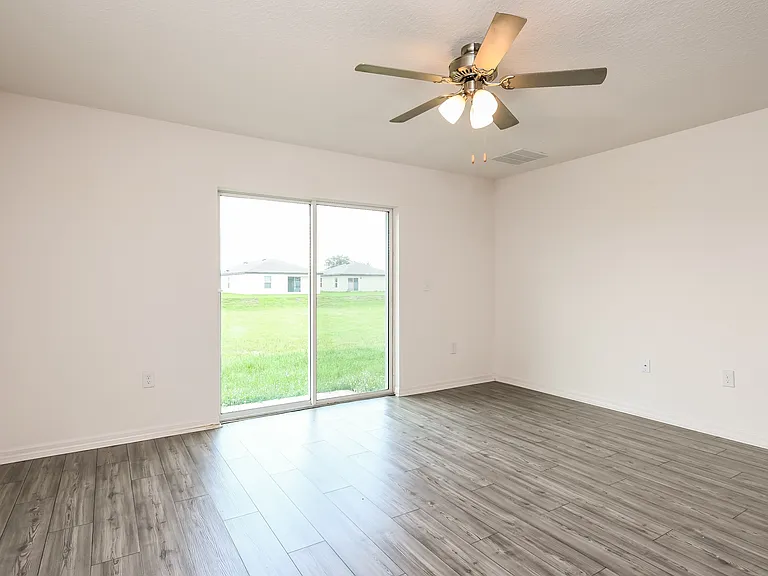 417 Kensington View Dr — Photo 3
