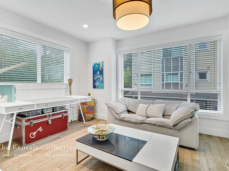 1434 Everall St #1 — Photo 8