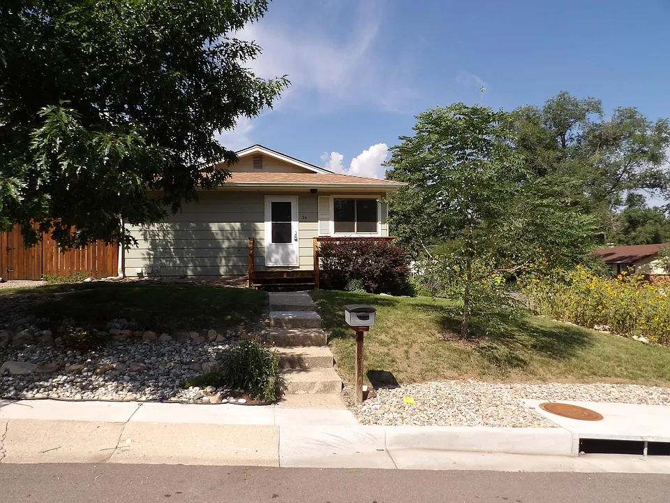 24 El Sereno Dr
