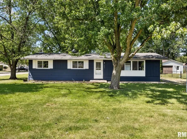 203 E Glendale St, Manito, IL 61546