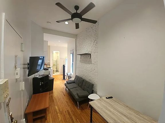 2nd image of 529 W 48th St APT 20