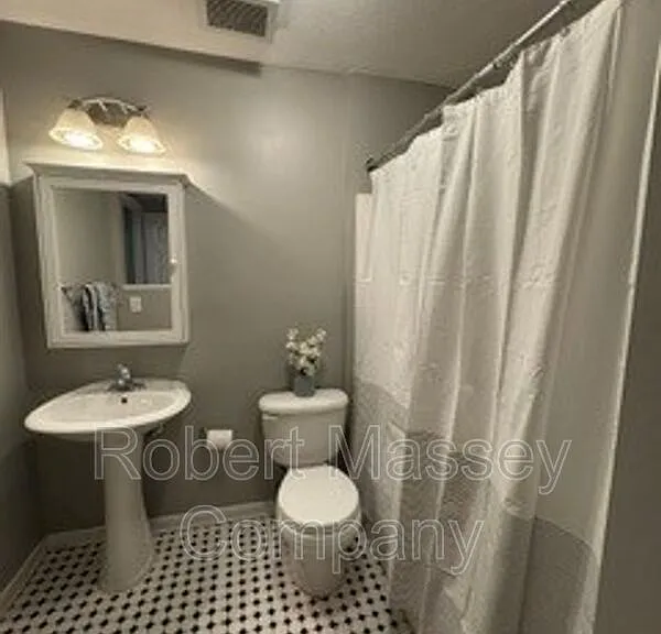 1829 Edenside Ave #1 — Photo 6