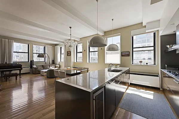Sold by Nest Seekers International | media 2