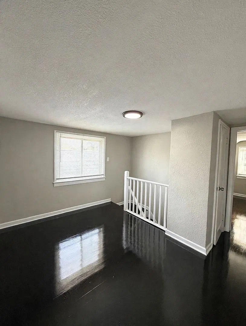 1706 E Tabor St — Photo 4