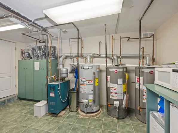 248 Avenue P image 51 of 51