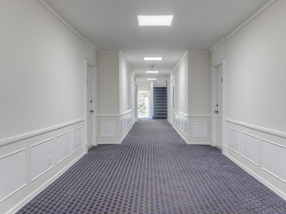 1st image of 615 S Cochran Ave APT 9