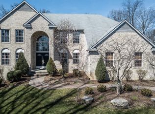 5818 Katz Farm Ct, Saline, MI