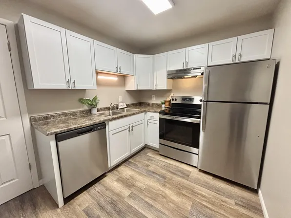 The Ridge Apartments