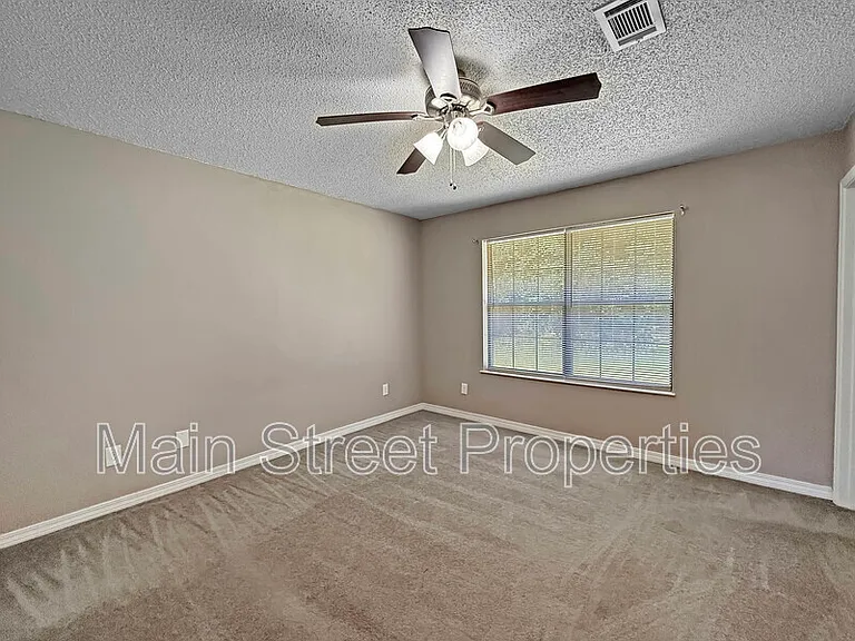 7524 Sandy Creek Dr — Photo 16