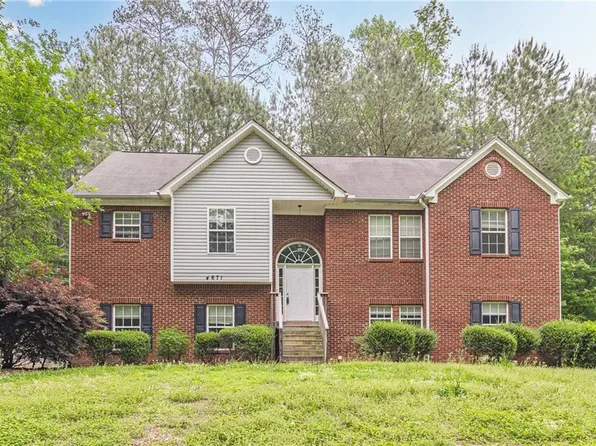 4671 W Lake Dr SE, Conyers, GA 30094