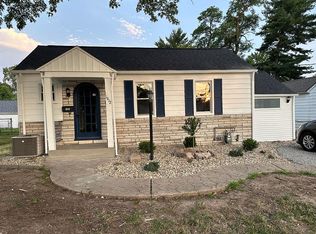 1912 E B St, Belleville, IL 62221