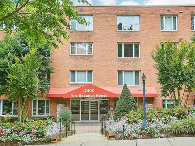 2400 41st St NW APT 202, Washington, DC, 20007