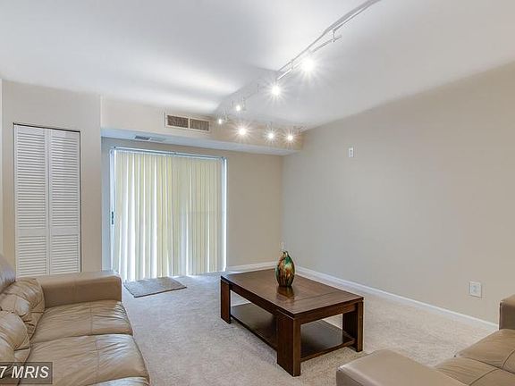 3rd image of 221 N Emory Dr Unit 1