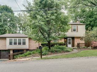 222 Indiana Dr, Glenshaw, PA 15116
