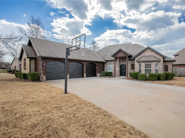 2501 SW Aster Way, Bentonville, AR 72713