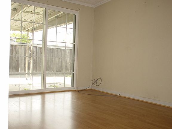 3rd image of 1457 Berksford Way