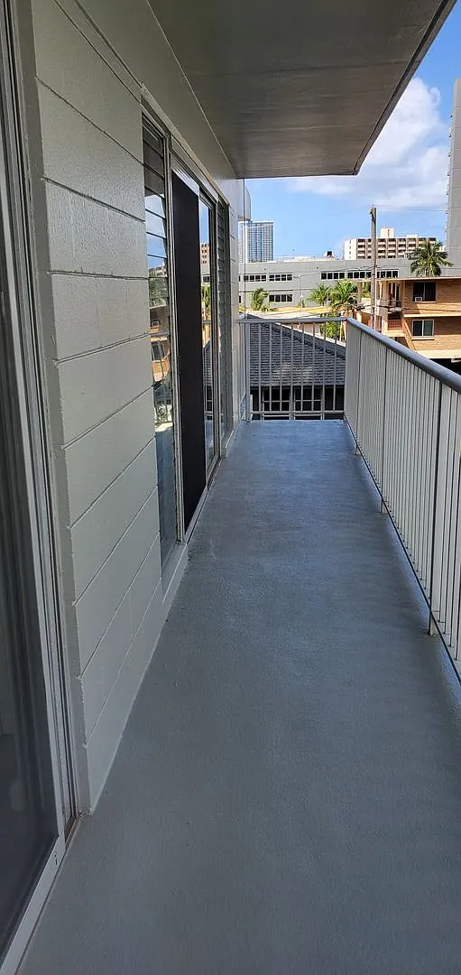 Available Now! 2 Bed, 1.5 Bath. Awesome Location, Large Lanais. — Photo 4