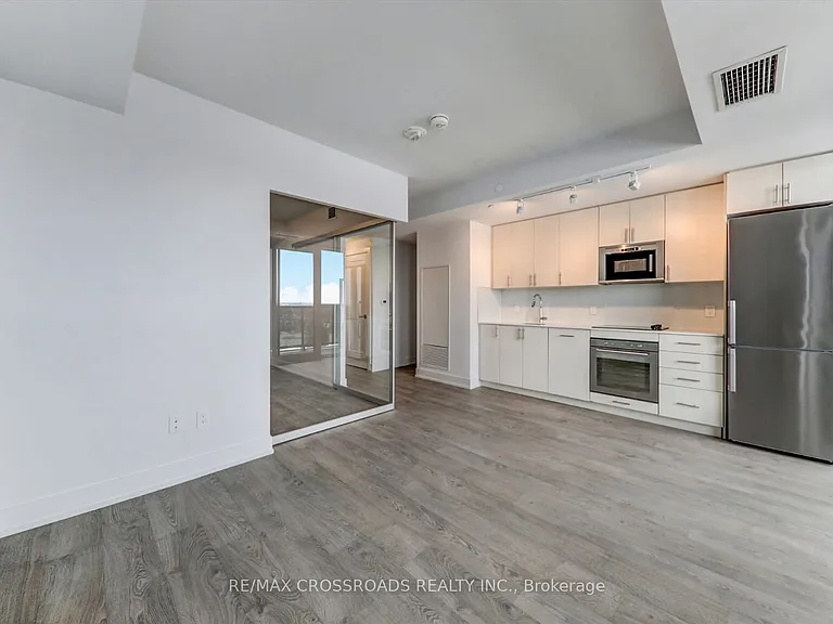 2550 Simcoe St N #1021 — Photo 11