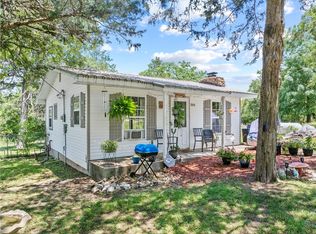 203 W Larchwood Dr, Diamond City, AR 72644