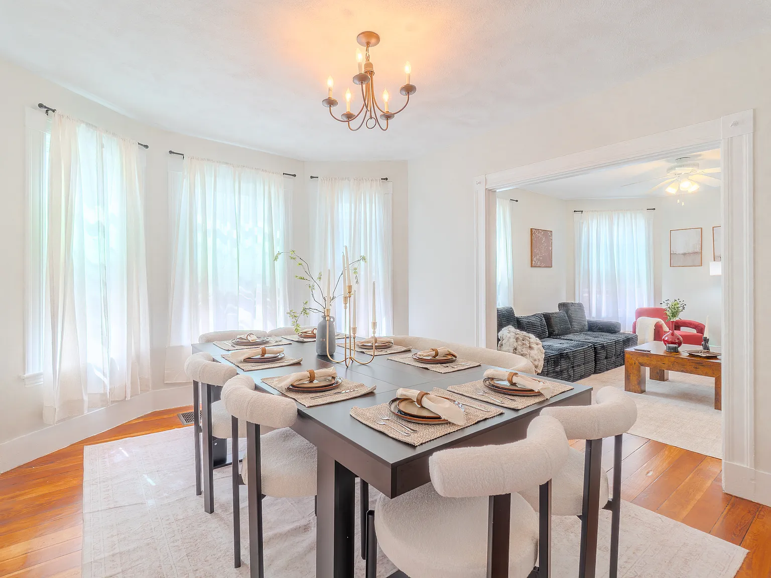 4 bed, 9999 sqft, $4,600 — Photo 4