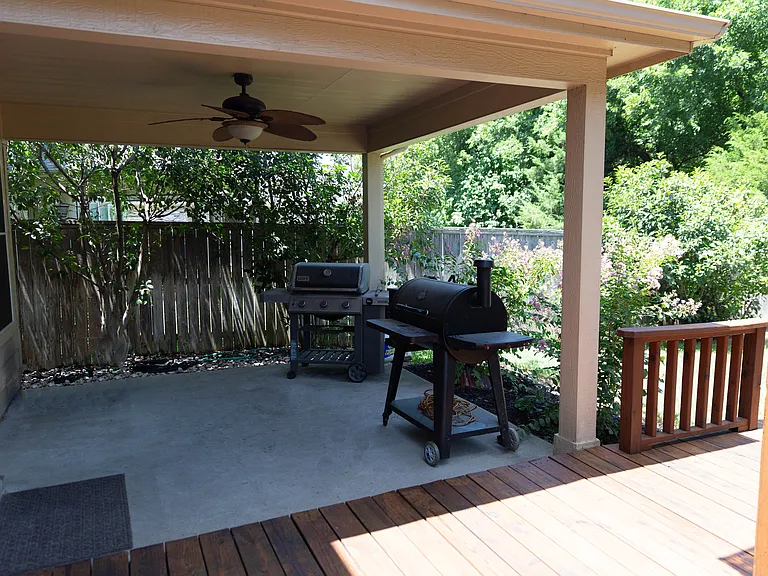218 Mulberry Dr — Photo 19