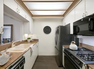 400 Deer Valley Rd APT 2B, San Rafael, CA 94903