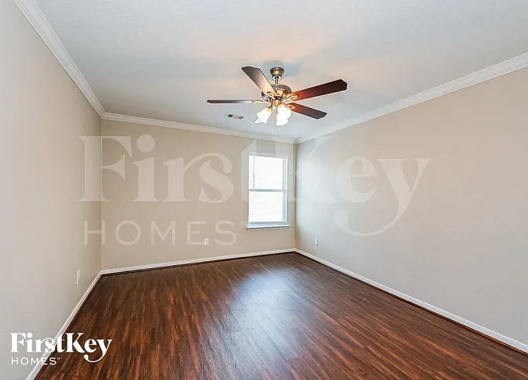 4822 Jarl Ct — Photo 12