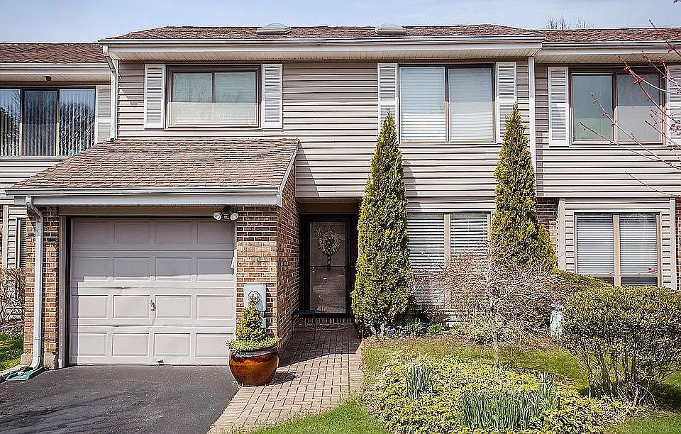 1st image of 123 Hidden Ponds Cir