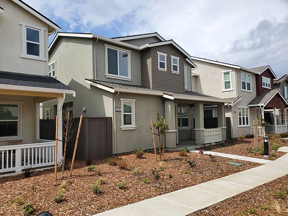 2nd image of 2131 Sieber Dr