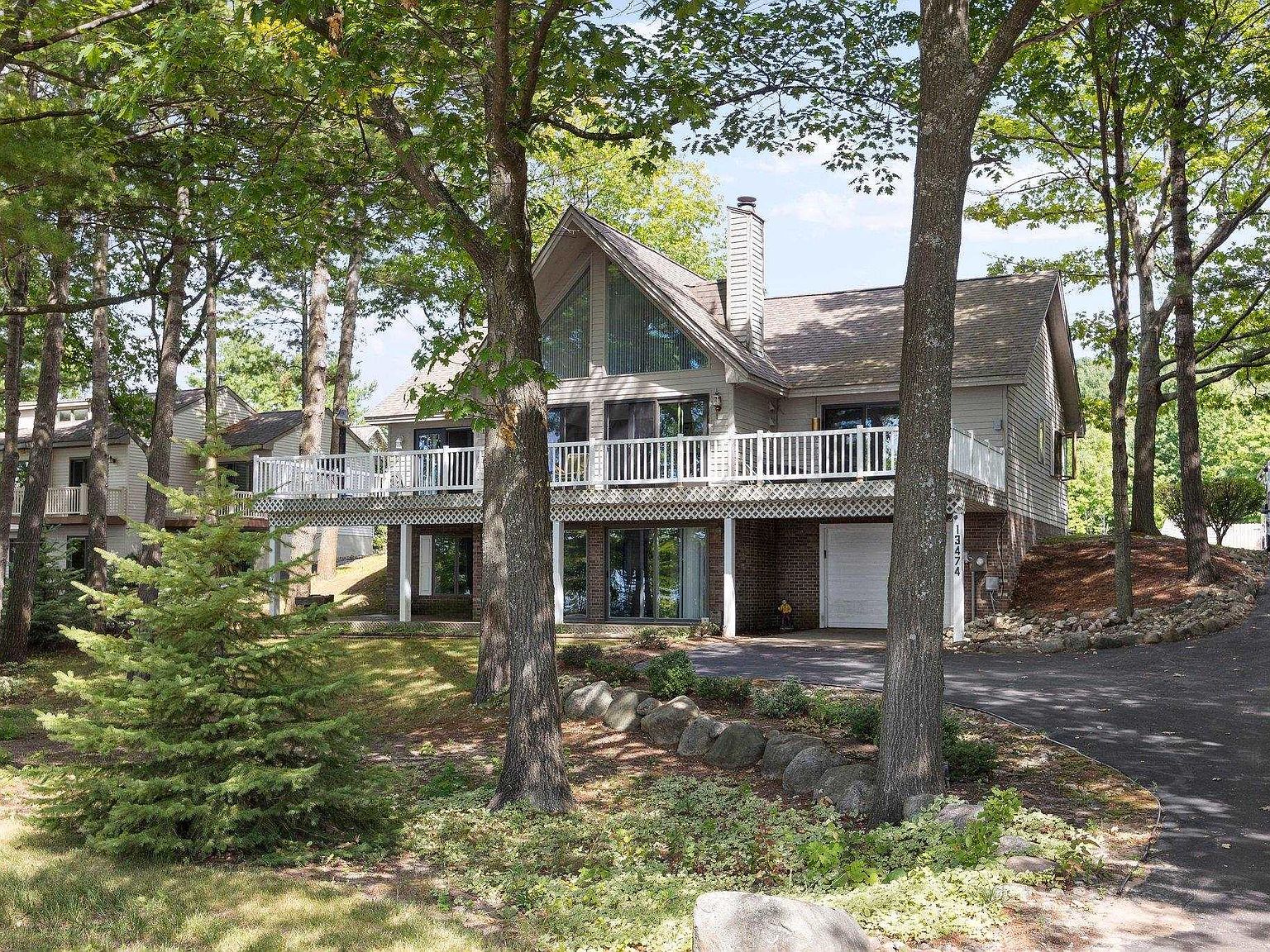13474 Peninsula Dr, Traverse City, MI 49686 Zillow