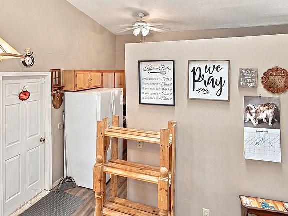 4th image of 3716 Butternut Ave