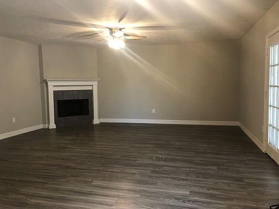 3rd image of 6517 Yarmouth Ave