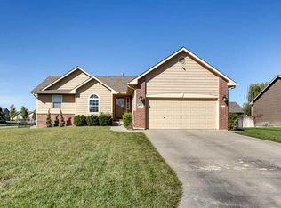 10920 W Bristlecone St, Wichita, KS 67205